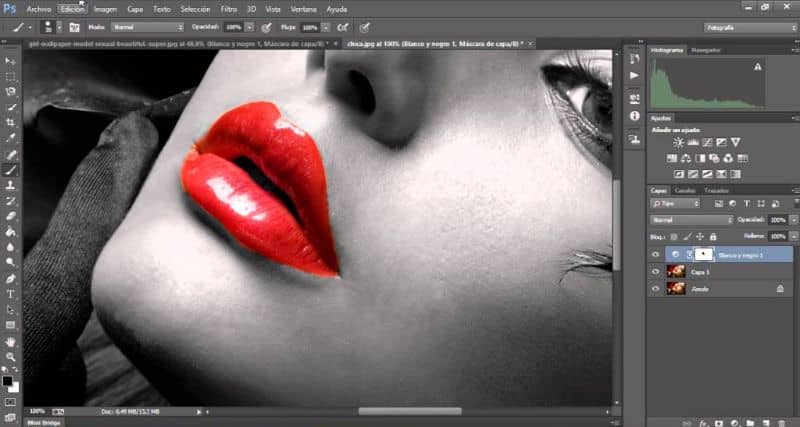 Photoshop screen, woman red lips