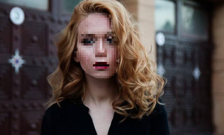 girl with pixelated face
