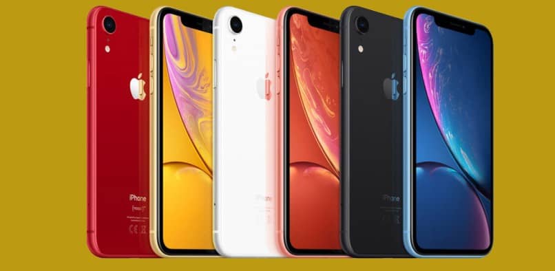 Differences between an IPhone XS and IPhone XR? Which one is the best