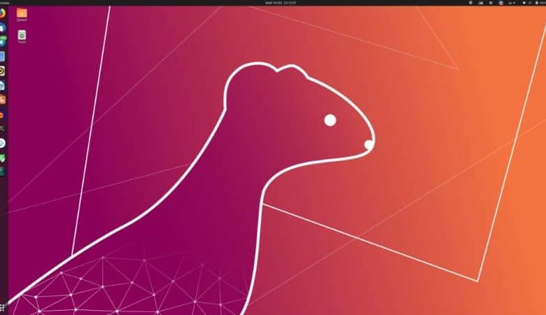 ubuntu desktop with programs and gradient wallpaper
